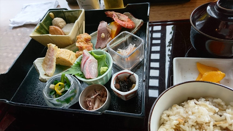 居酒屋 赤沢亭