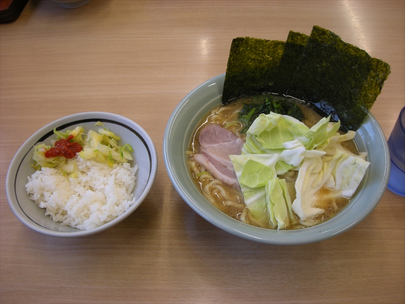 伊東市の家系ラーメンといえば