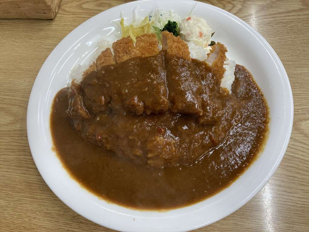 宝亭のカツカレー